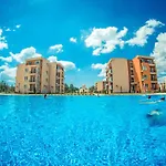Apartment And Orchid Premium