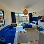 Apartment And Orchid Premium