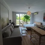 And Orchid Premium דירה