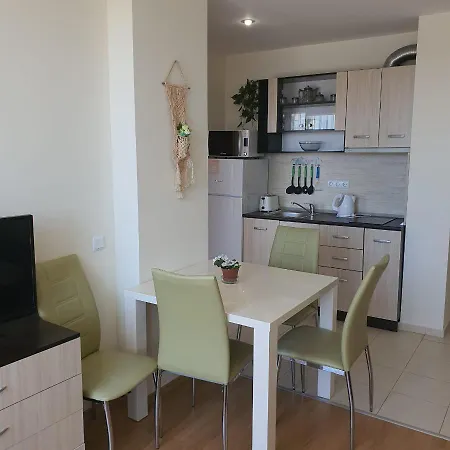 Golf Club And Orchid Garden Premium Appartamento Sunny Beach